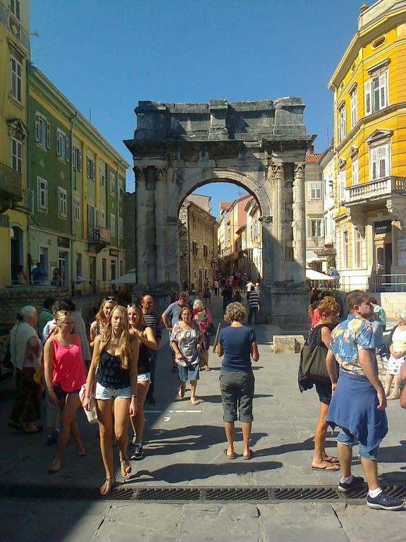 Apartment For Holidays In PUY Rom bilde